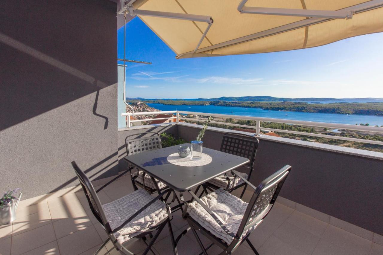 Apartment Sea View シベニク エクステリア 写真